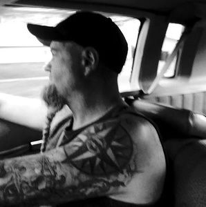 Meet your Posher, Aaron